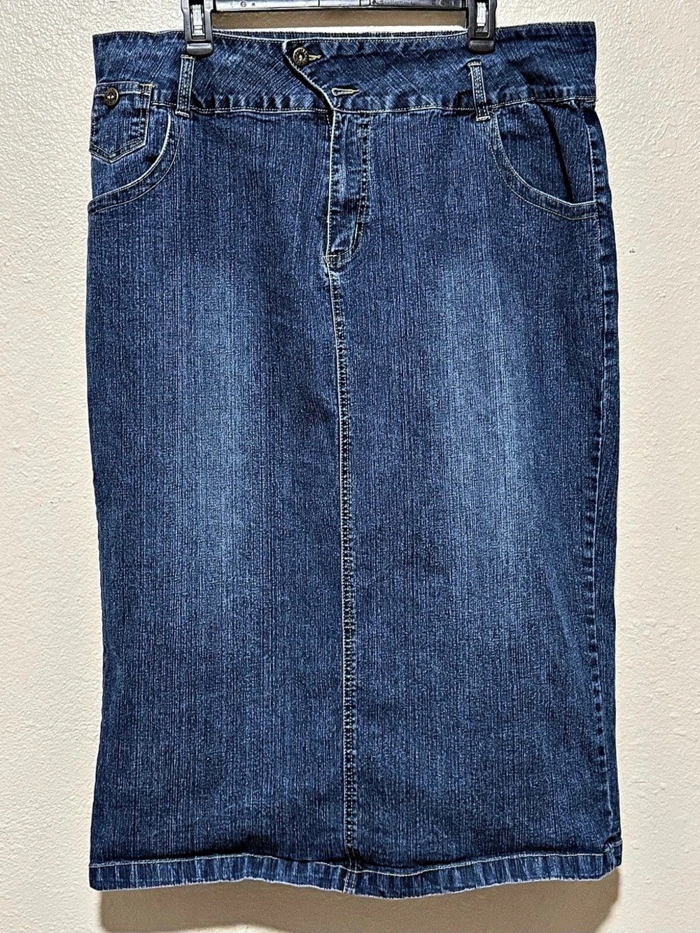 Vtg. Y2K Denim Midi Pencil Skirt Women’s Sz. 20 Med Wash Back Slit Back Pockets